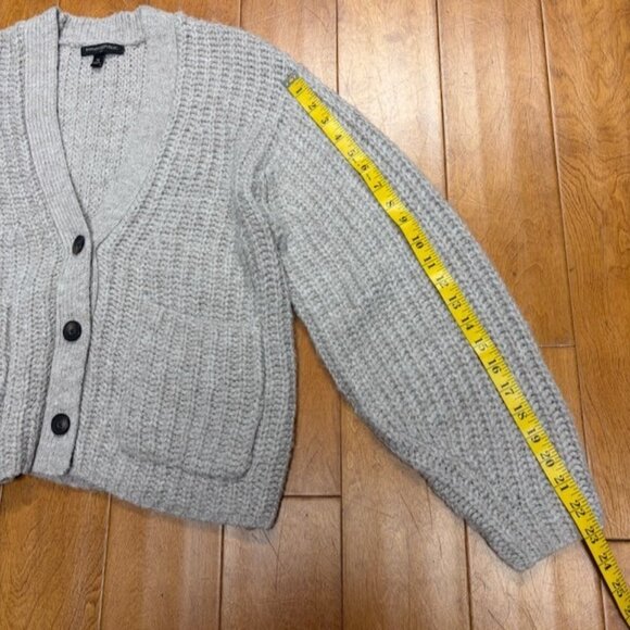 Banana Republic Womens Chunky Knit Wool Blend Cardigan Size M Preppy Academia - Picture 10 of 10